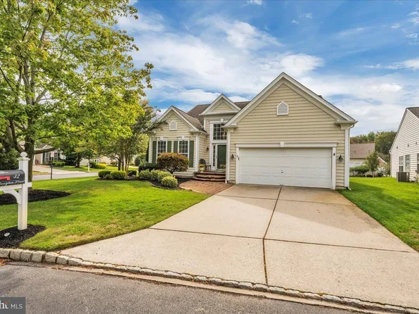 32 Merryton St, Voorhees, NJ 08043