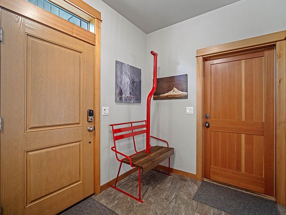 5th image of 57107 Fremont Dr #1
