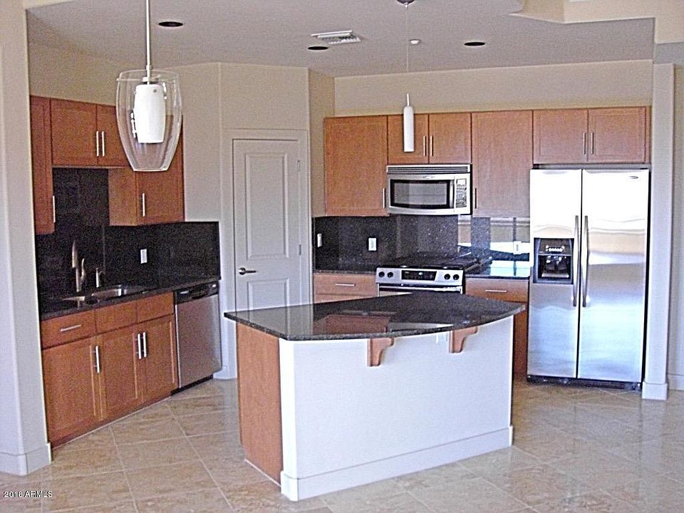 1st image of 945 E Playa Del Norte Dr