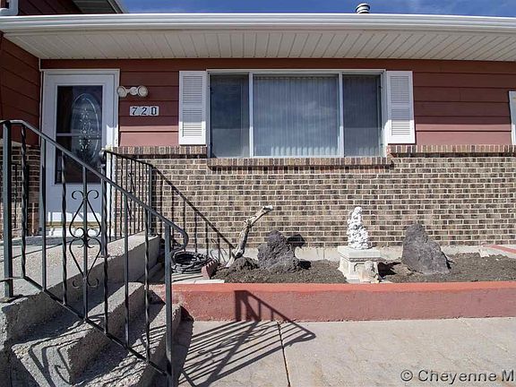 3rd image of 720 Cottonwood Dr