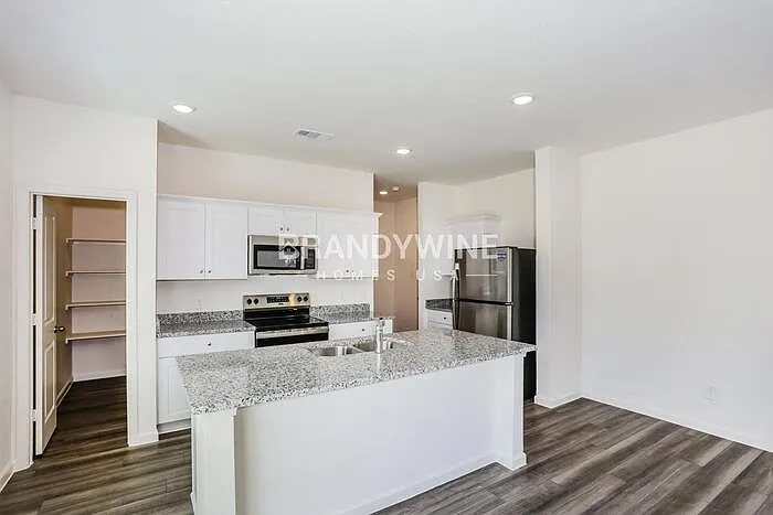 8249 Muscovy Dr — Photo 8