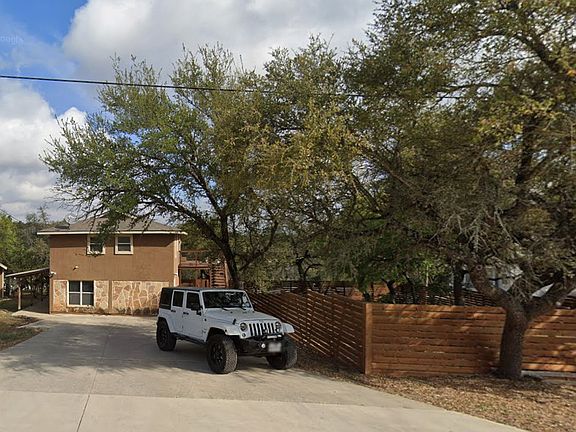 2nd image of 404 Valley Ridge