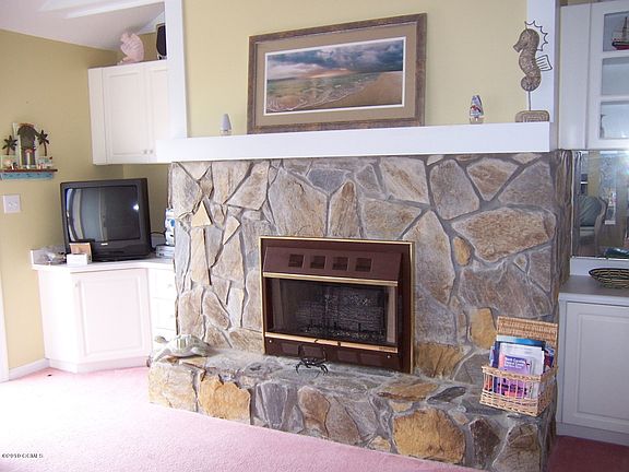 4th image of 102 Diane Street #A3
