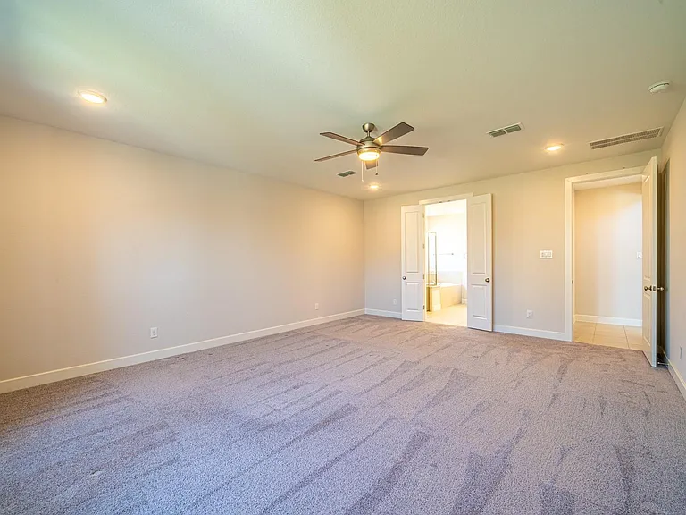4706 Llano Loop — Photo 19