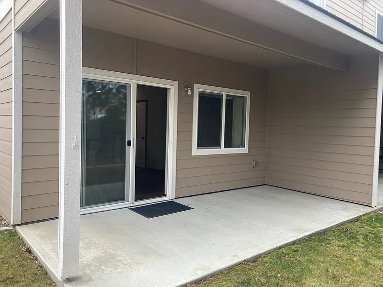 703 Symons St — Photo 9