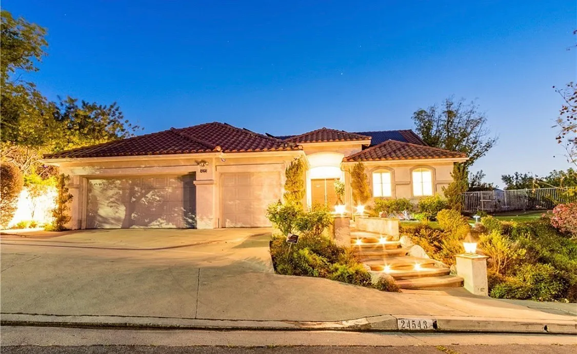 24543 Stonegate Dr — Photo 1