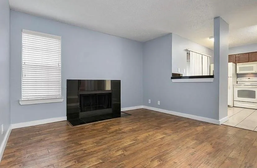 1 bed, 575 sqft, $1,050 — Photo 3