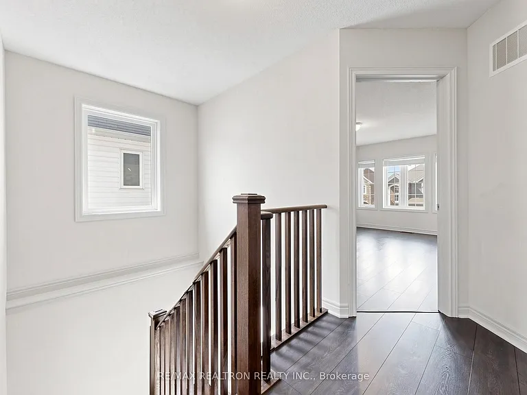 59 Jevons Dr — Photo 17