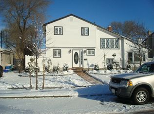 66 Ann Dr S, Freeport, NY 11520