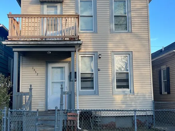 1552 S 3rd St, Milwaukee, WI 53204