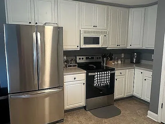 141 Ariel St — Photo 16