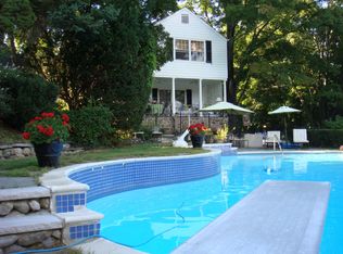 651 Lakes Rd, Monroe, NY 10950