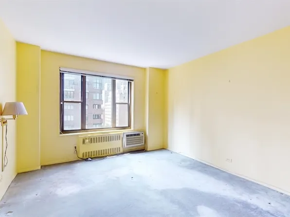 55 East End Avenue image 11 of 14