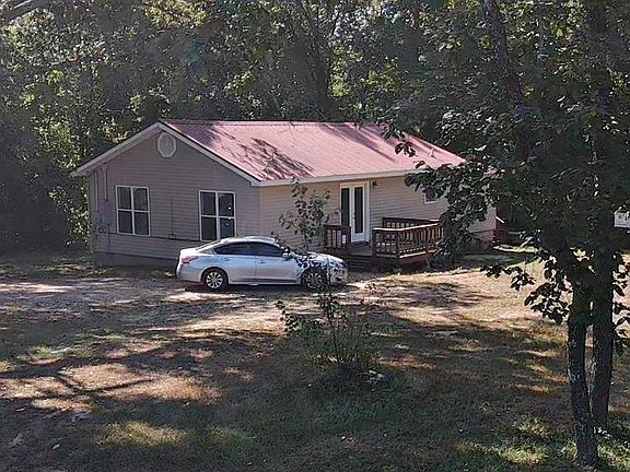 2nd image of 307 Lower Lake Rd