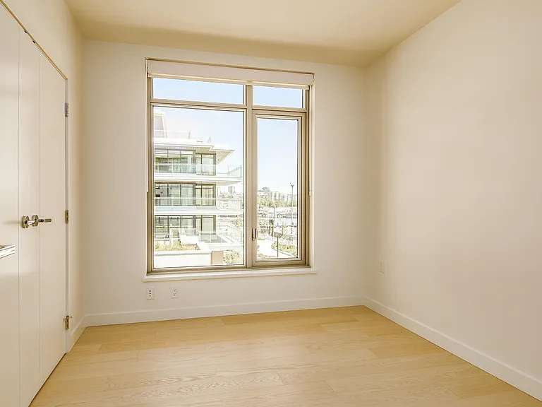 785 Harbour Ave #4 — Photo 9