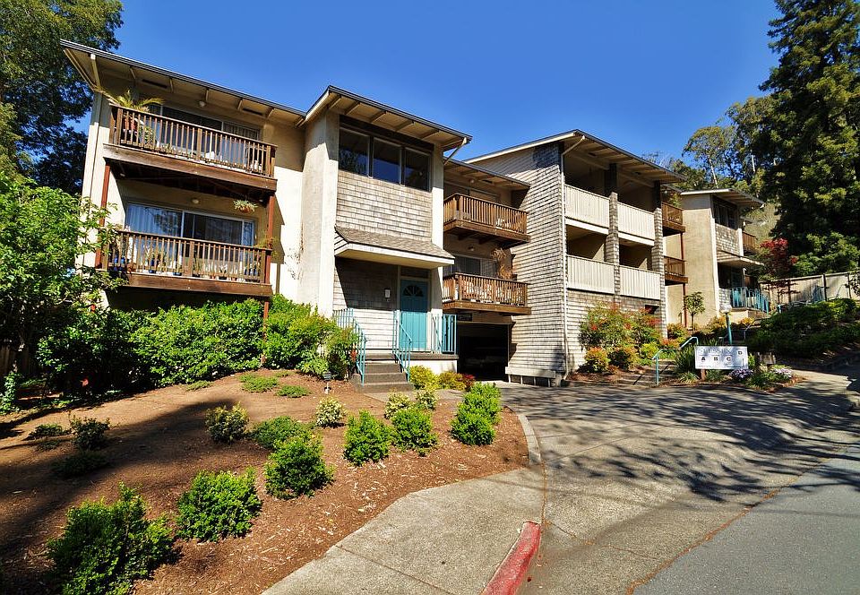 1st image of 51 Essex St APT 8
