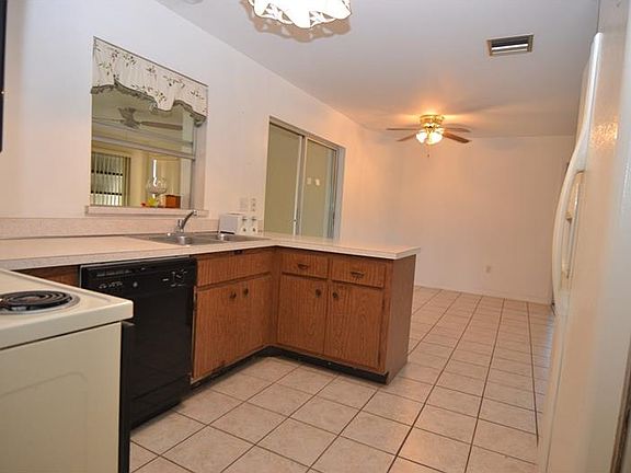 4th image of 4112 Harbor Blvd