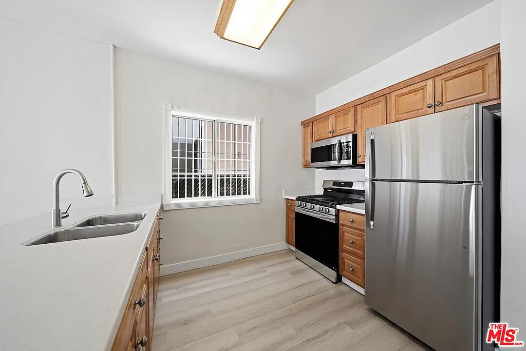 1 bed, 1.0 bath, 600 sqft, $2,200 — Photo 4