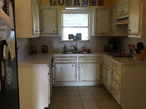 5th image of 619 S 6th St