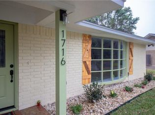 1716 Laurel Lake Dr, Waco, TX 76710