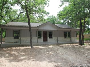 55 Smith Ln, La Vernia, TX 78121