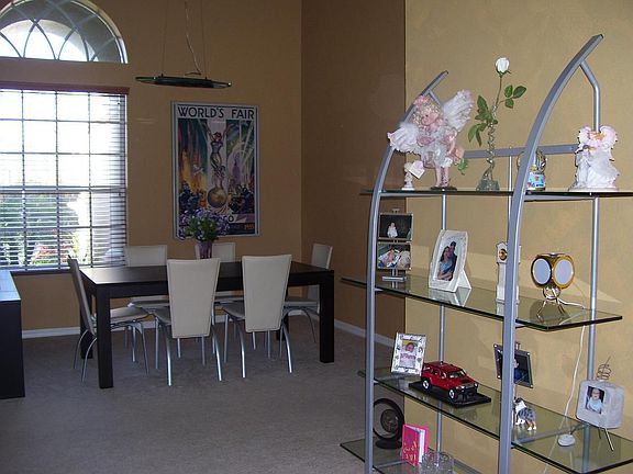 3rd image of 12824 Castlemaine Dr