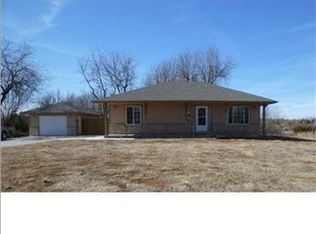 111 Mays Rd, Winfield, KS 67156