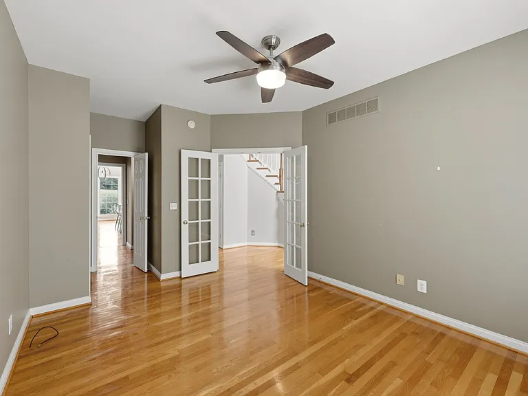3237 Mantilla Dr — Photo 31
