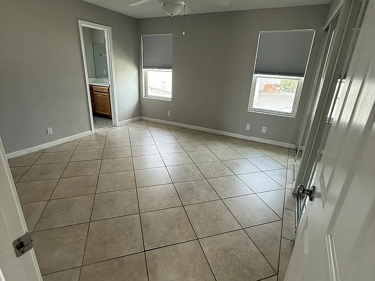 2953 Canyon Oak Dr — Photo 10