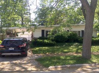 323 Seneca St, Park Forest, IL 60466
