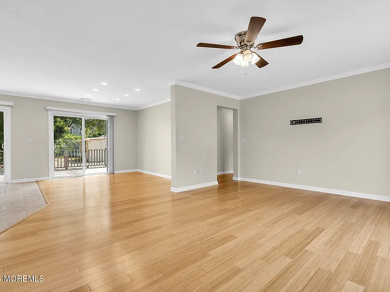 785 Garfield Ave — Photo 6