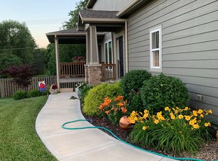 33985 W 90th Cir, De Soto, KS 66018