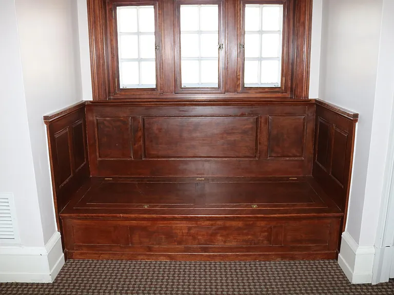 Bedroom 2 built-in-bench with storage under the seat