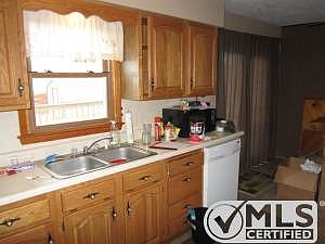 527 Jefferson Blvd 013