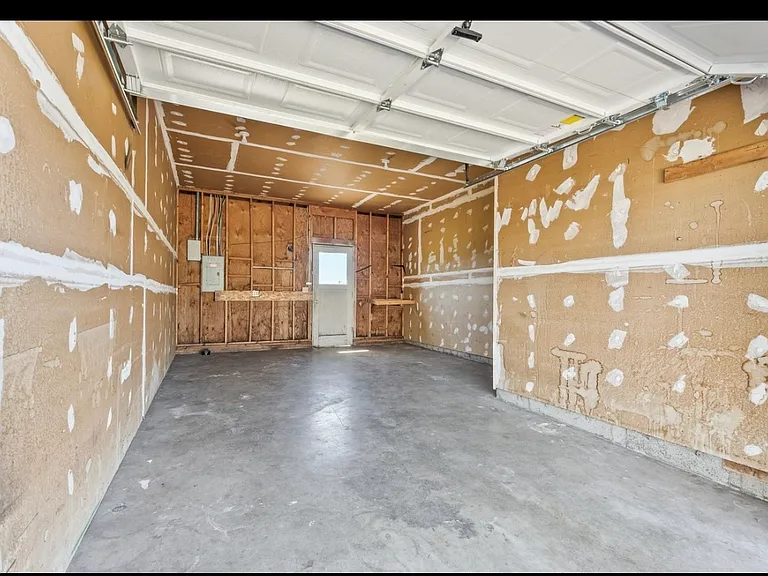 14006 E Springfield Ave — Photo 17