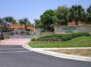 200 Diamond Cir #207-2A, Naples, FL 34110