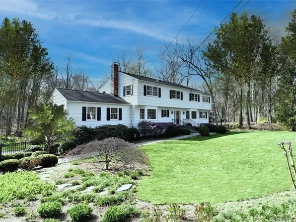 1 Pilgrim Trail, Westport, CT 06880