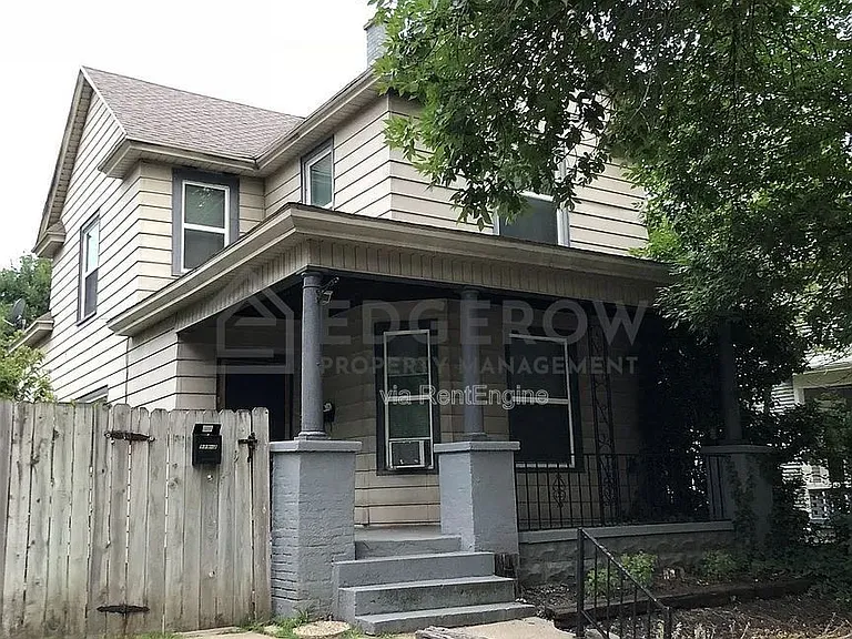 939 Tamarack Ave NW #2 — Photo 1