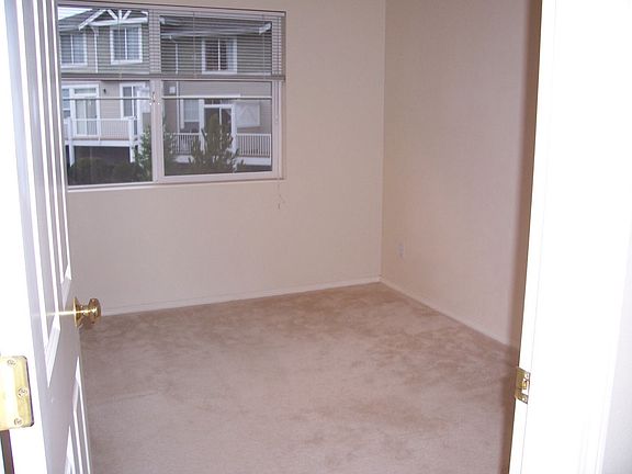 2nd image of 23786 SE Summerhill Ln