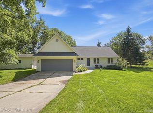 5644 Bath Rd, Bancroft, MI 48414