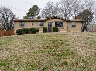 213 Bonnavue Dr, Hermitage, TN 37076