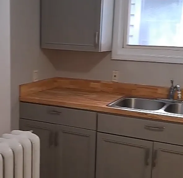 425 Manning Blvd #1 — Photo 2