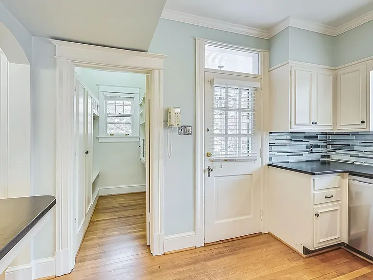 4509 Highland Ave — Photo 7