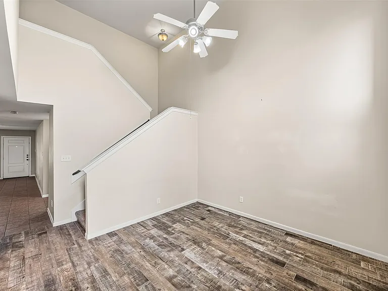 1651 Grable Cove Ln — Photo 10