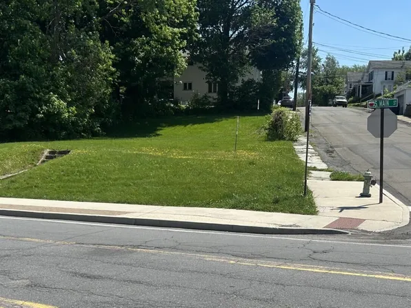290 S Main St, Pittston, PA 18640