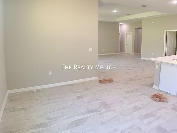 2nd image of 111 Hidden Oaks Dr