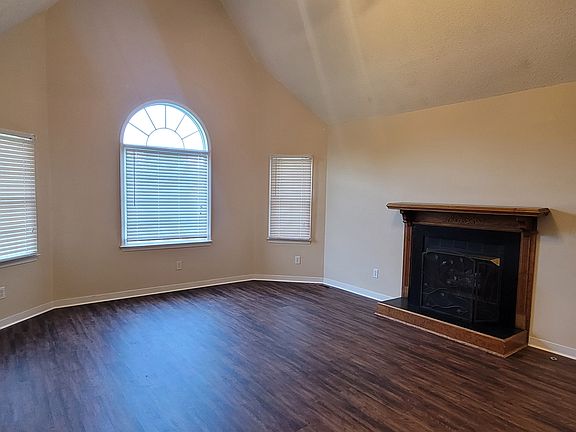 5th image of 4404 Pheasant Cir