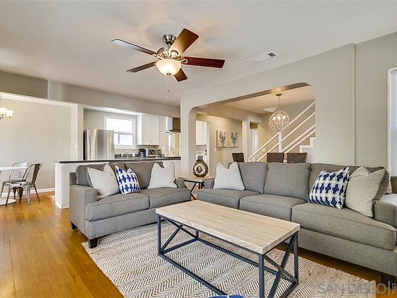 5th image of 832 Capistrano Pl