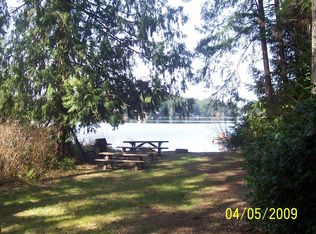 911 E Phillips Lake Loop Rd, Shelton, WA 98584