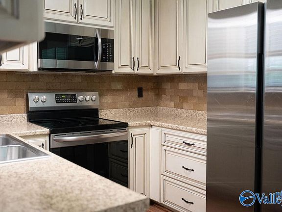 2nd image of 192 Sand Mountain Dr